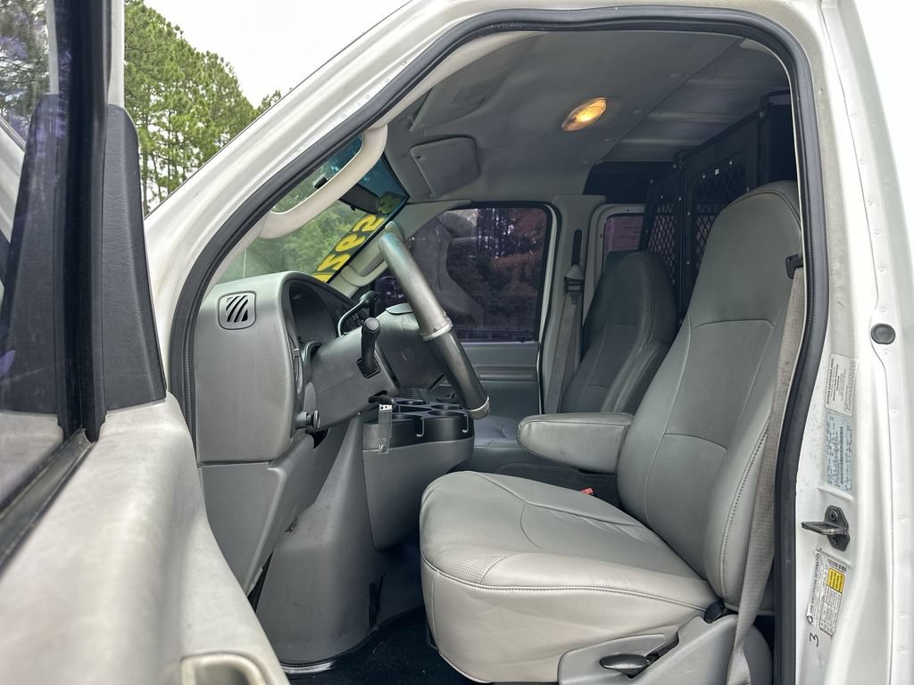 Used 2007 Ford E-250 and Econoline 250 RWD image 17
