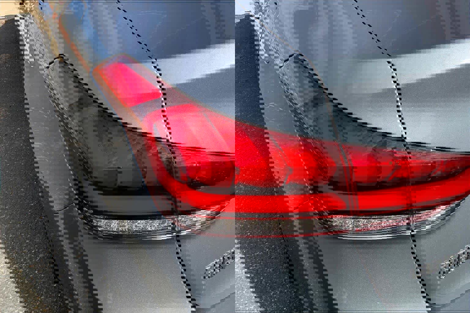 Used 2015 Hyundai Genesis 3.8 w/ Option Group 04 image 24