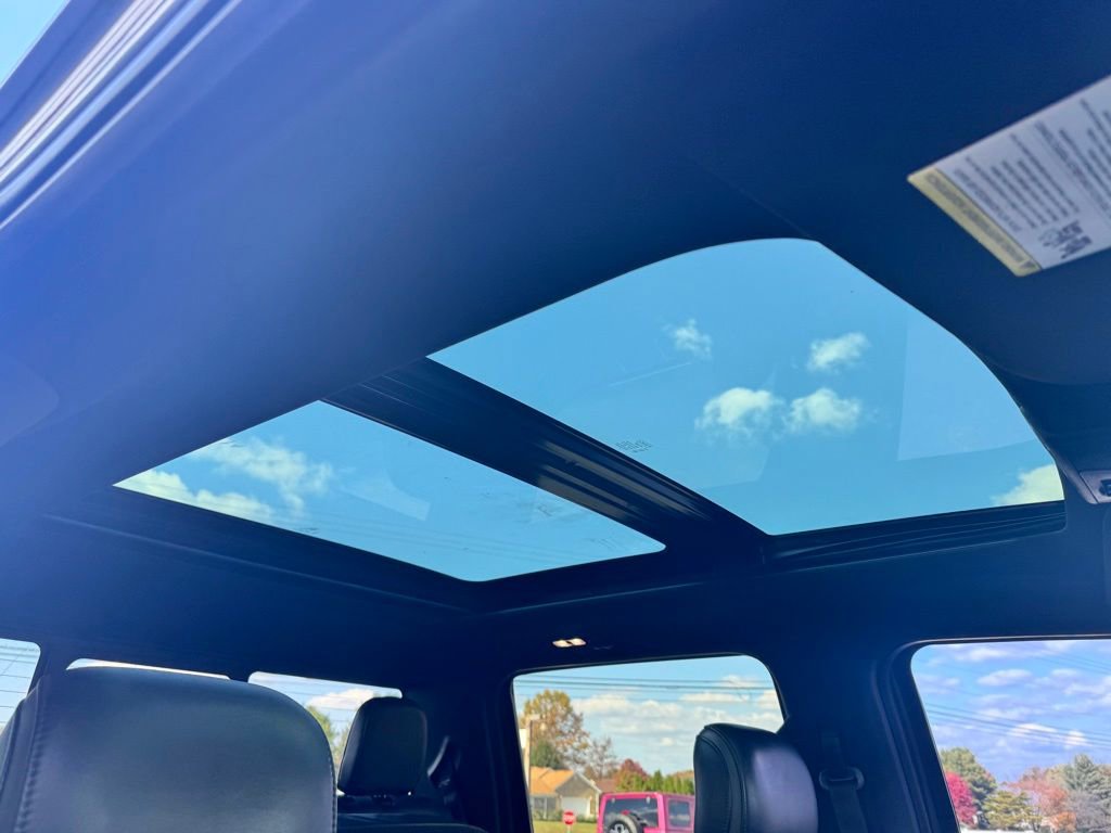 Used 2015 Ford F150 Platinum image 11