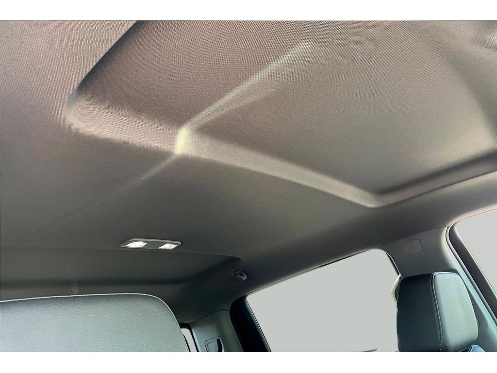 Used 2024 Chevrolet Silverado 1500 LT Trail Boss w/ LT Trail Boss Premium Package AWD/4WD image 28
