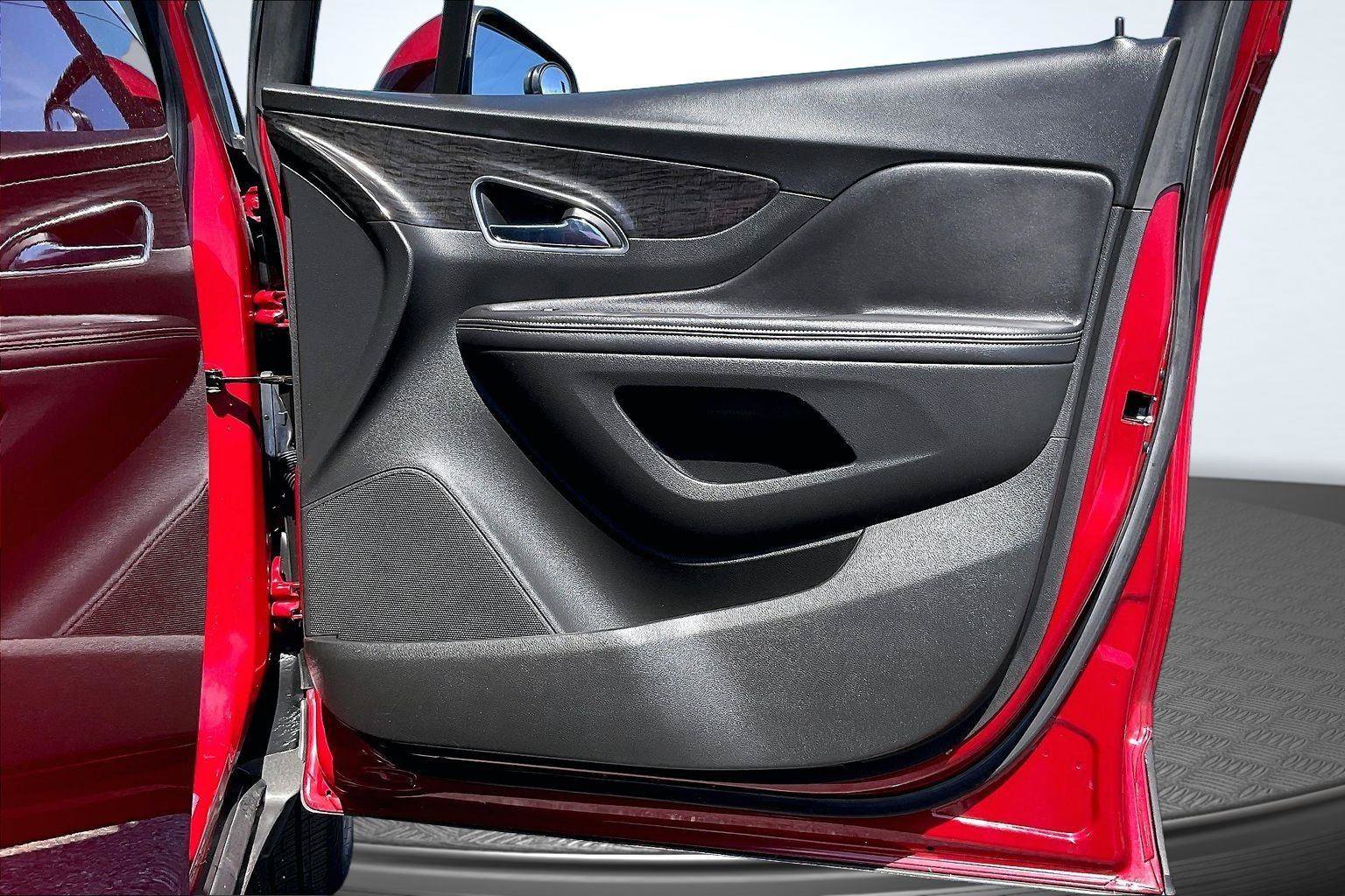 Used 2015 Buick Encore FWD image 23