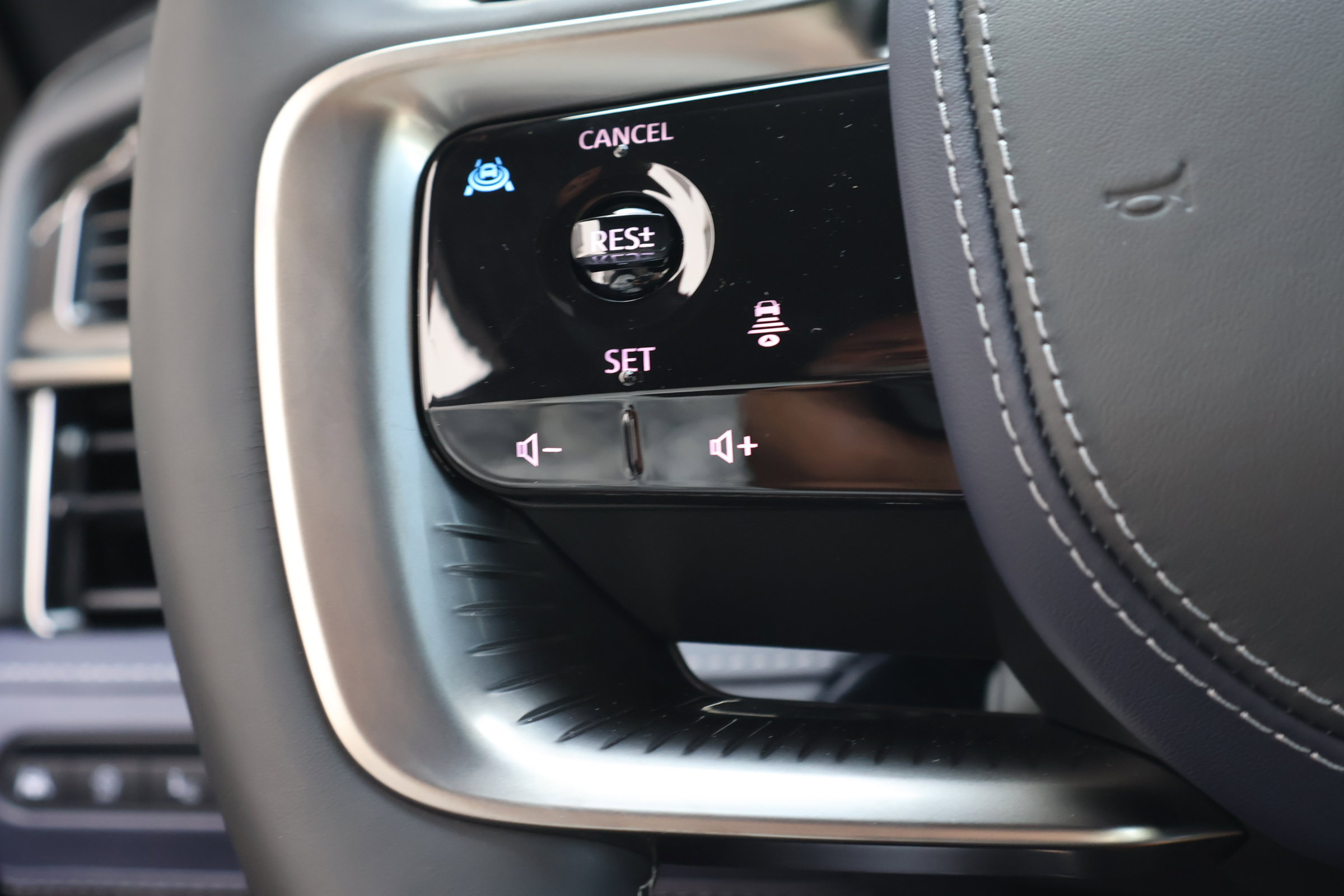 New 2026 INFINITI QX80 4WD image 29