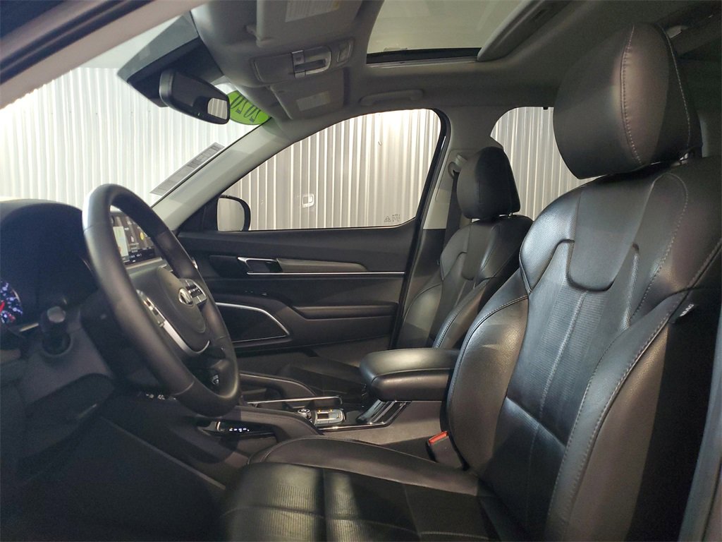 Used 2020 Kia Telluride SX w/ Towing Package image 16