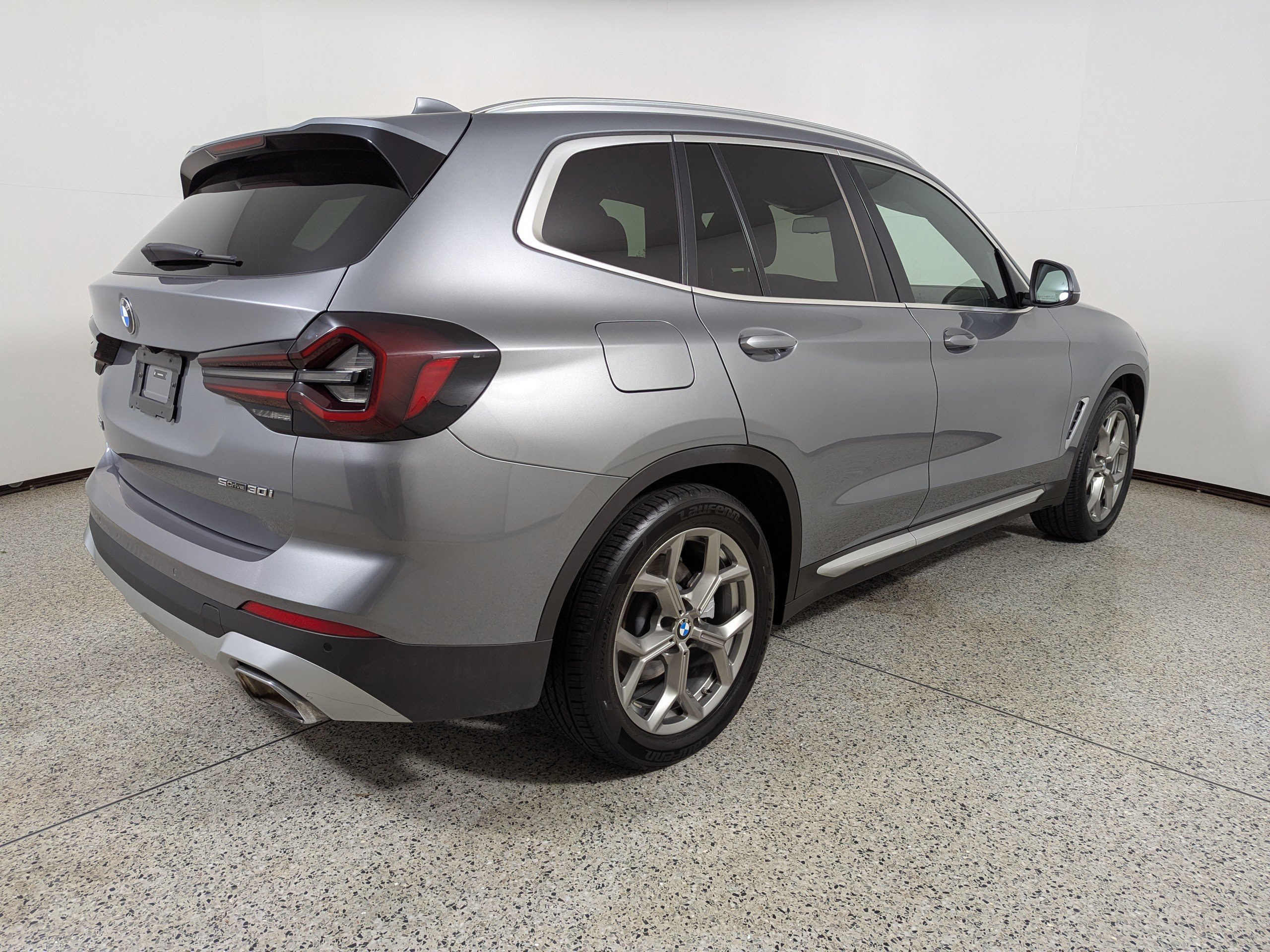 Used 2024 BMW X3 sDrive30i image 7