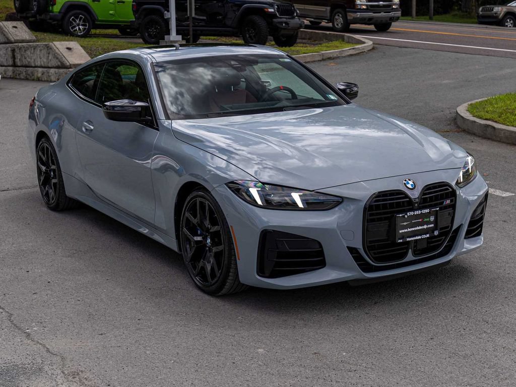 Used 2025 BMW 440i xDrive Coupe w/ Premium Package AWD/4WD image 3