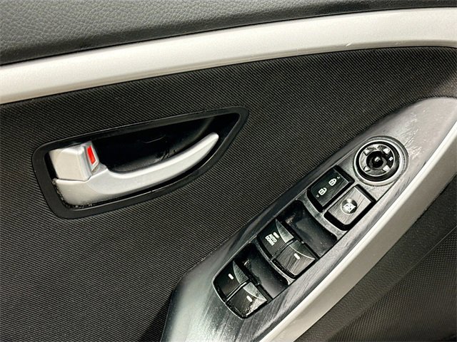 Used 2016 Hyundai Elantra GT image 15