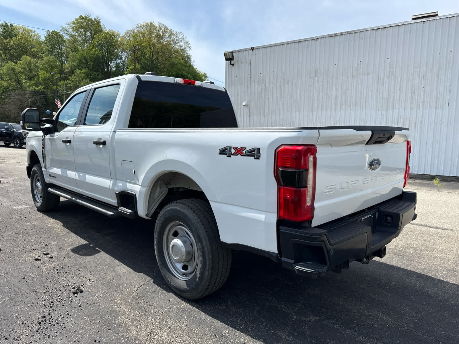 Used 2023 Ford F350 XL w/ 360-Degree Camera Package AWD/4WD image 6
