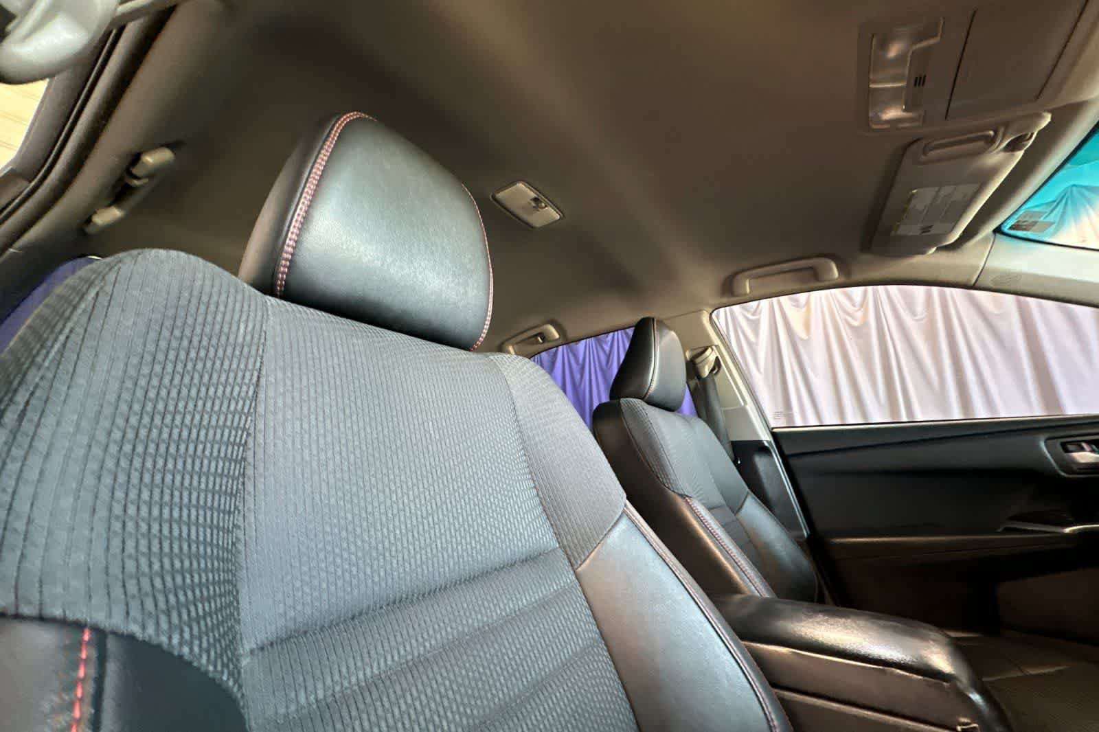 Used 2016 Toyota Camry SE FWD image 18