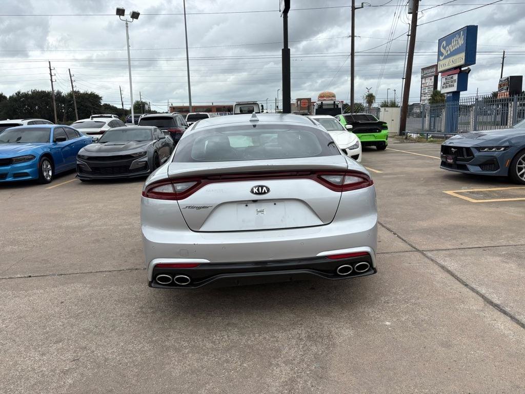 Used 2018 Kia Stinger Premium RWD image 5