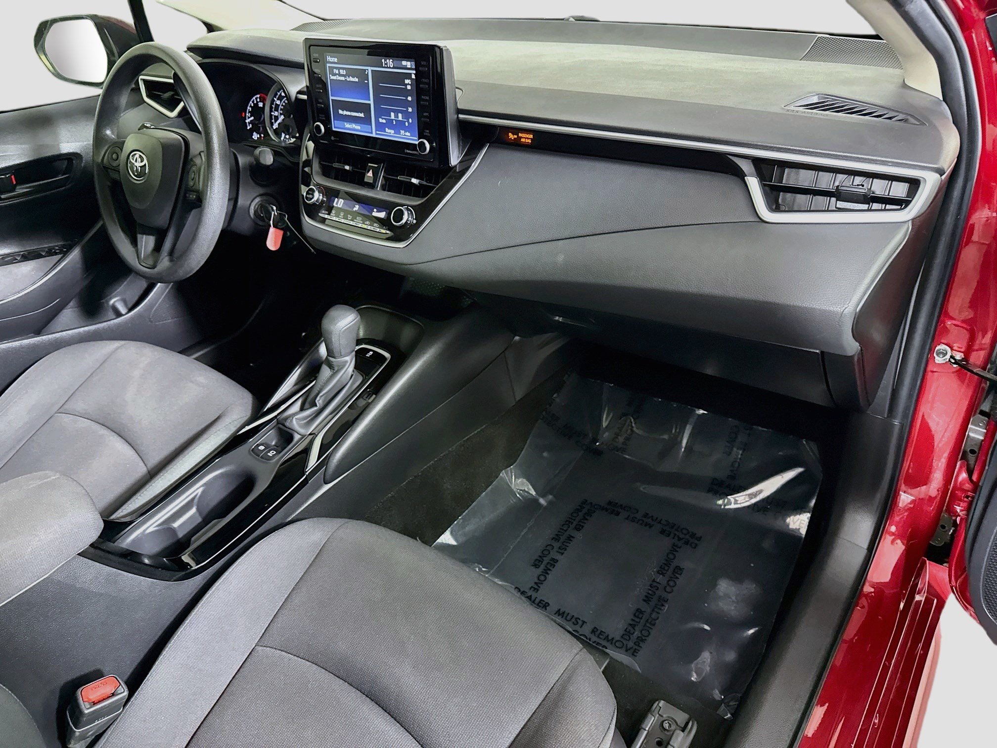 Used 2022 Toyota Corolla LE FWD image 29