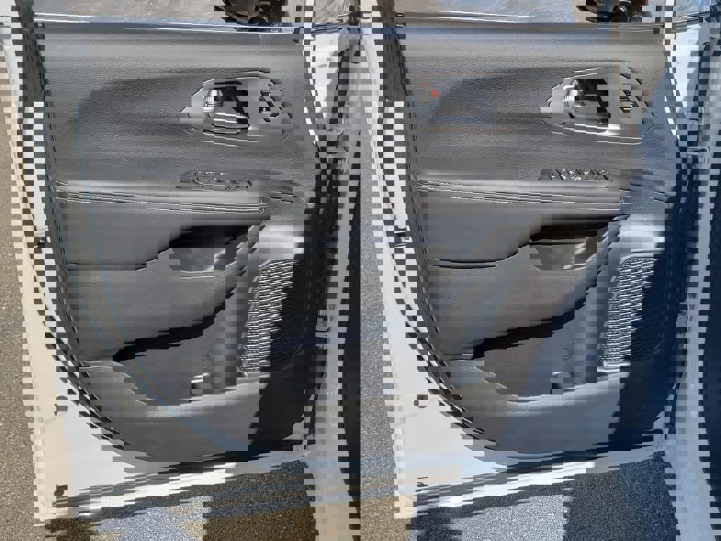 New 2026 Chrysler Pacifica Select image 11