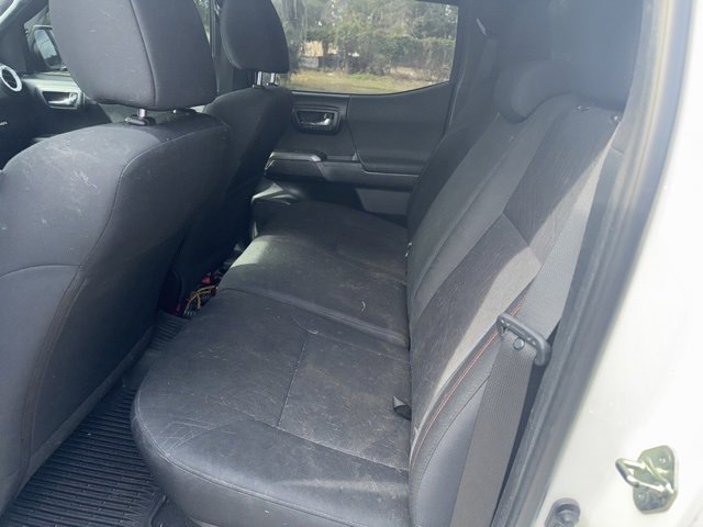 Used 2017 Toyota Tacoma 4x4 Double Cab image 9