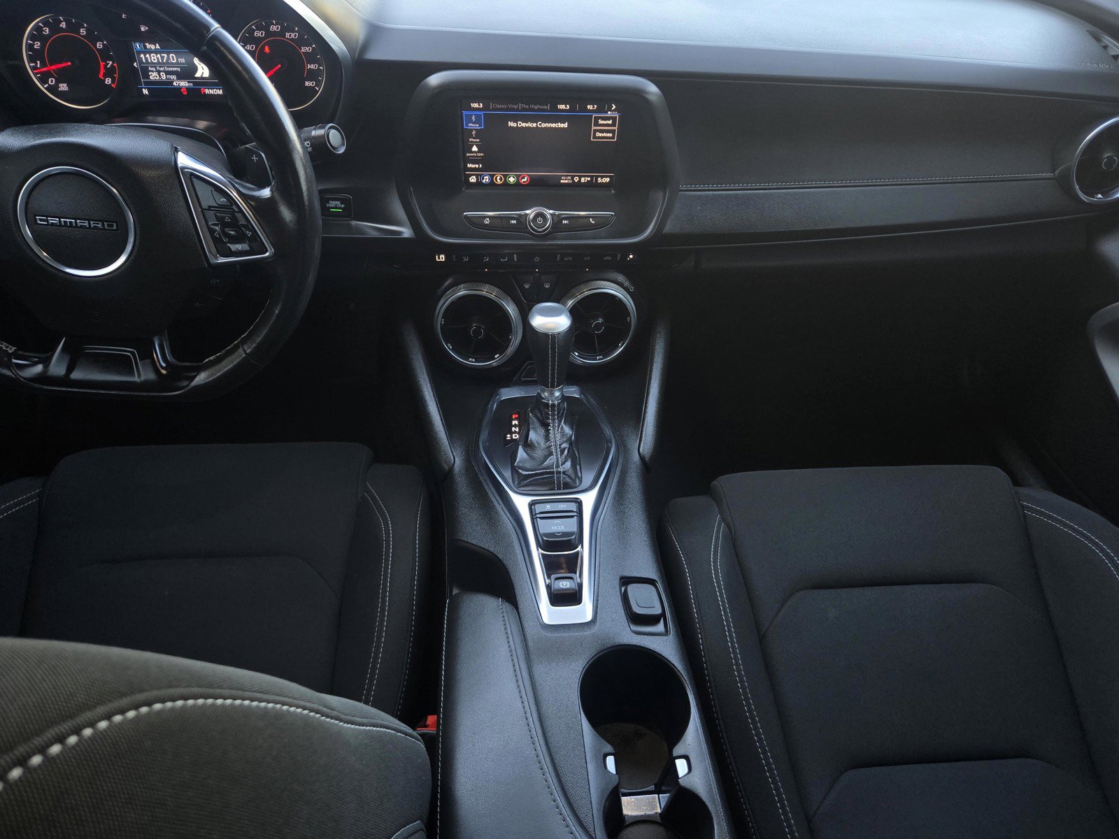 Used 2023 Chevrolet Camaro LT RWD image 9