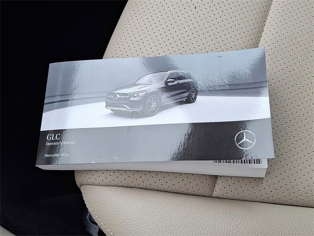 Used 2022 Mercedes-Benz GLC 300 4MATIC image 25