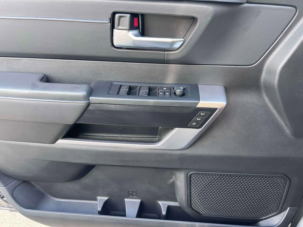 Used 2023 Toyota Tundra Platinum image 27