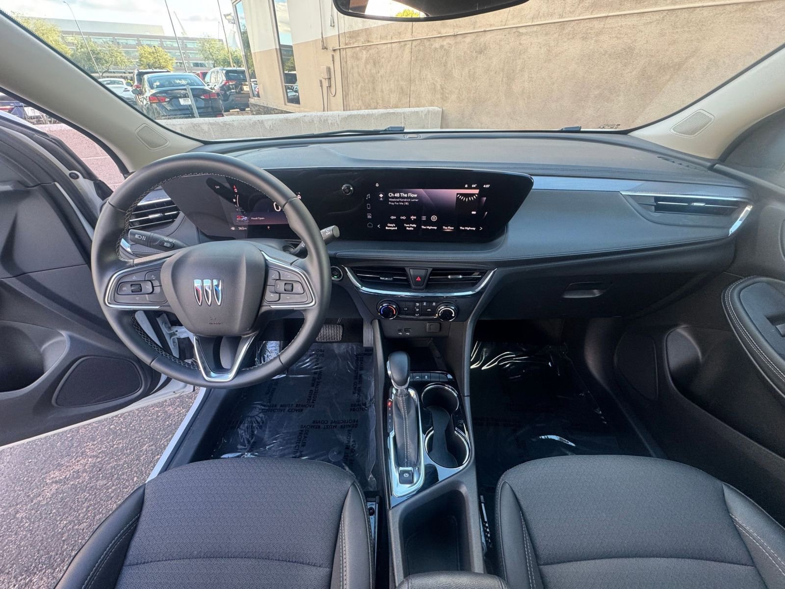 Used 2025 Buick Encore GX Preferred image 31