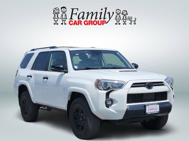 Used 2021 Toyota 4Runner Venture AWD/4WD image 2