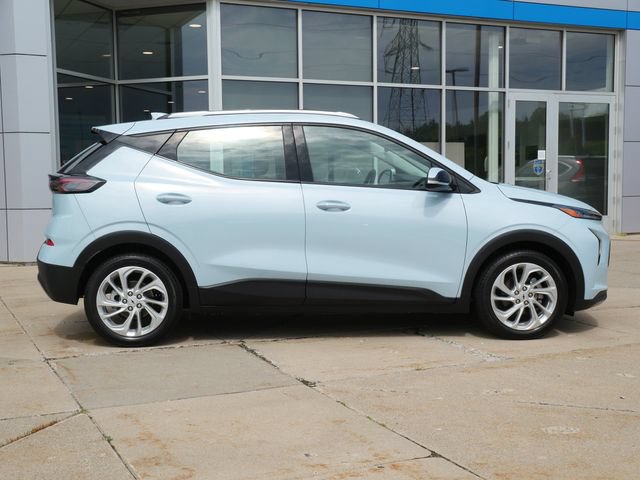 Used 2023 Chevrolet Bolt EUV LT FWD image 8