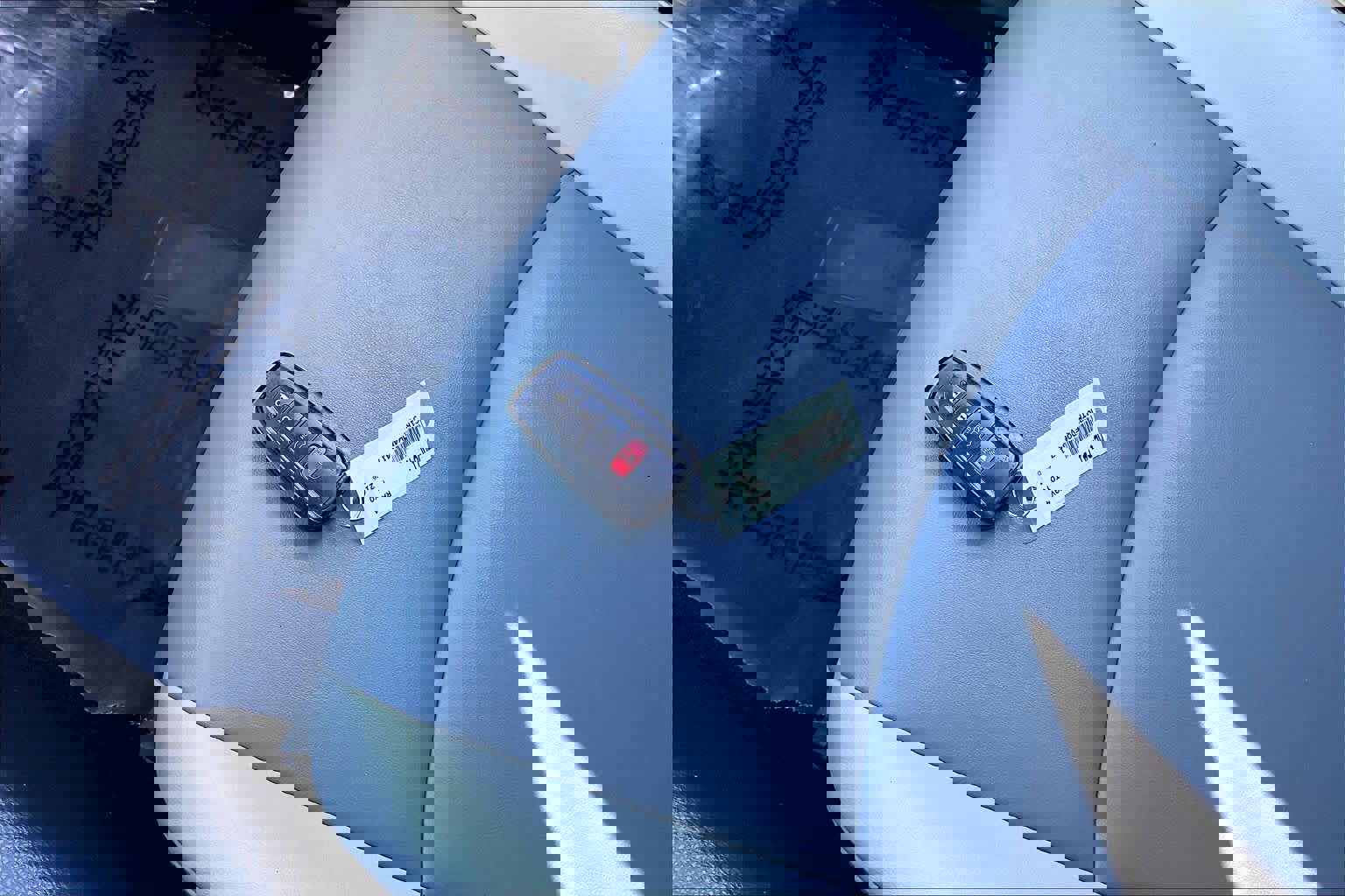 Used 2021 Toyota RAV4 XLE Premium FWD image 14