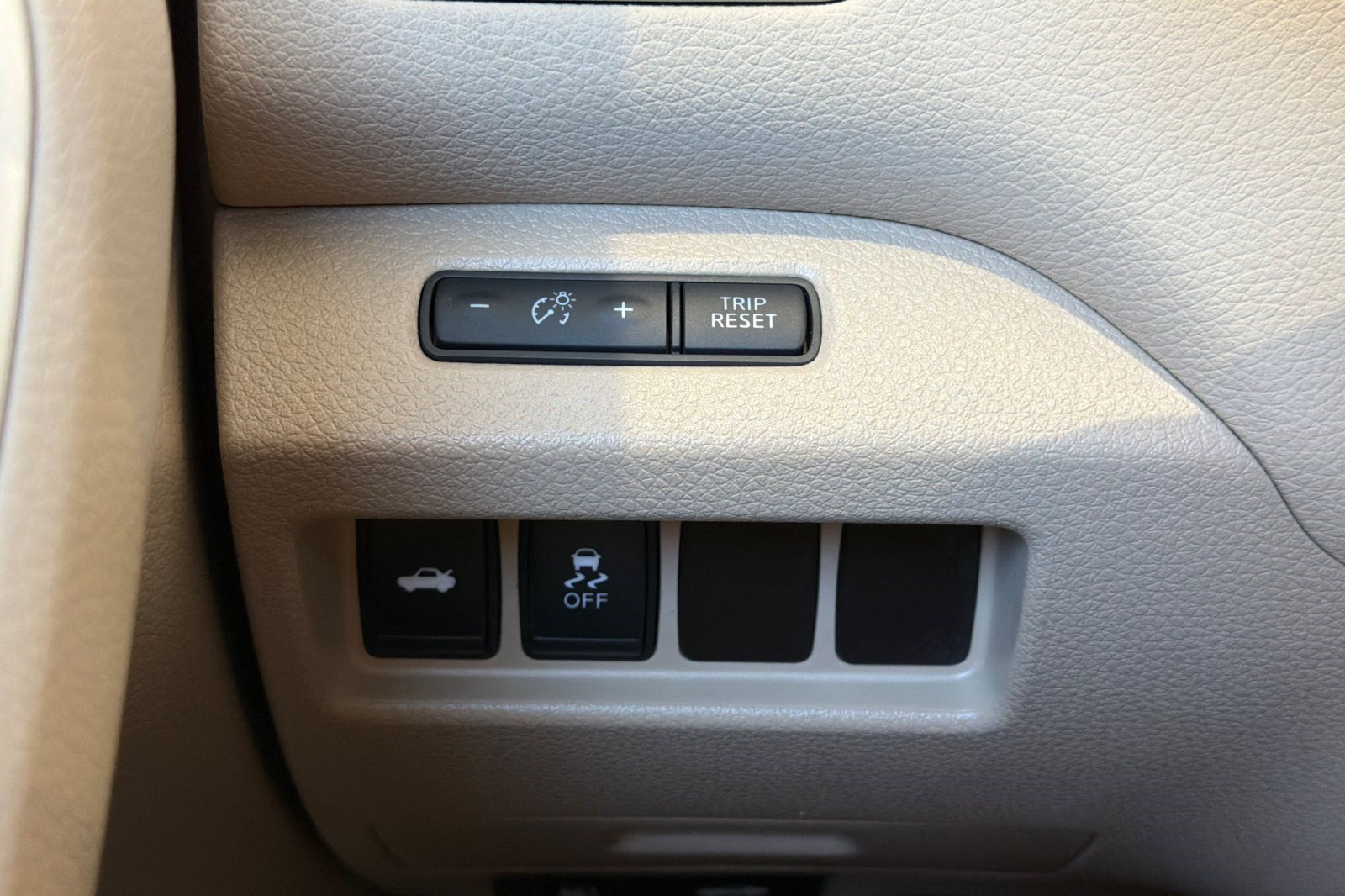 Used 2016 Nissan Altima 2.5 SV w/ Convenience Package FWD image 35