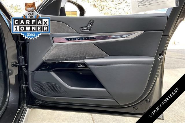 Used 2023 BMW i7 xDrive60 AWD/4WD image 23