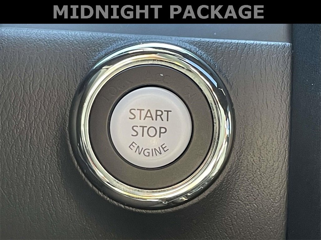 Used 2023 Nissan Armada SL w/ Midnight Edition Package image 25