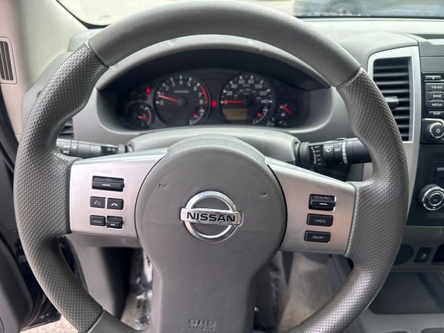 Used 2017 Nissan Frontier SV image 11