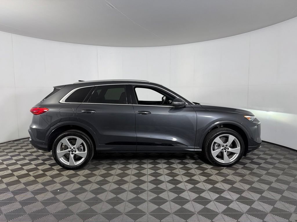 Used 2025 Audi Q5 Premium Plus AWD/4WD image 8