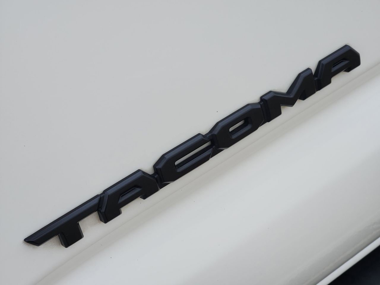 Used 2021 Toyota Tacoma SR5 RWD image 10
