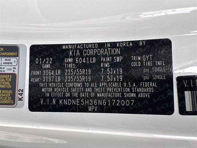 Used 2022 Kia Carnival SX Prestige image 28