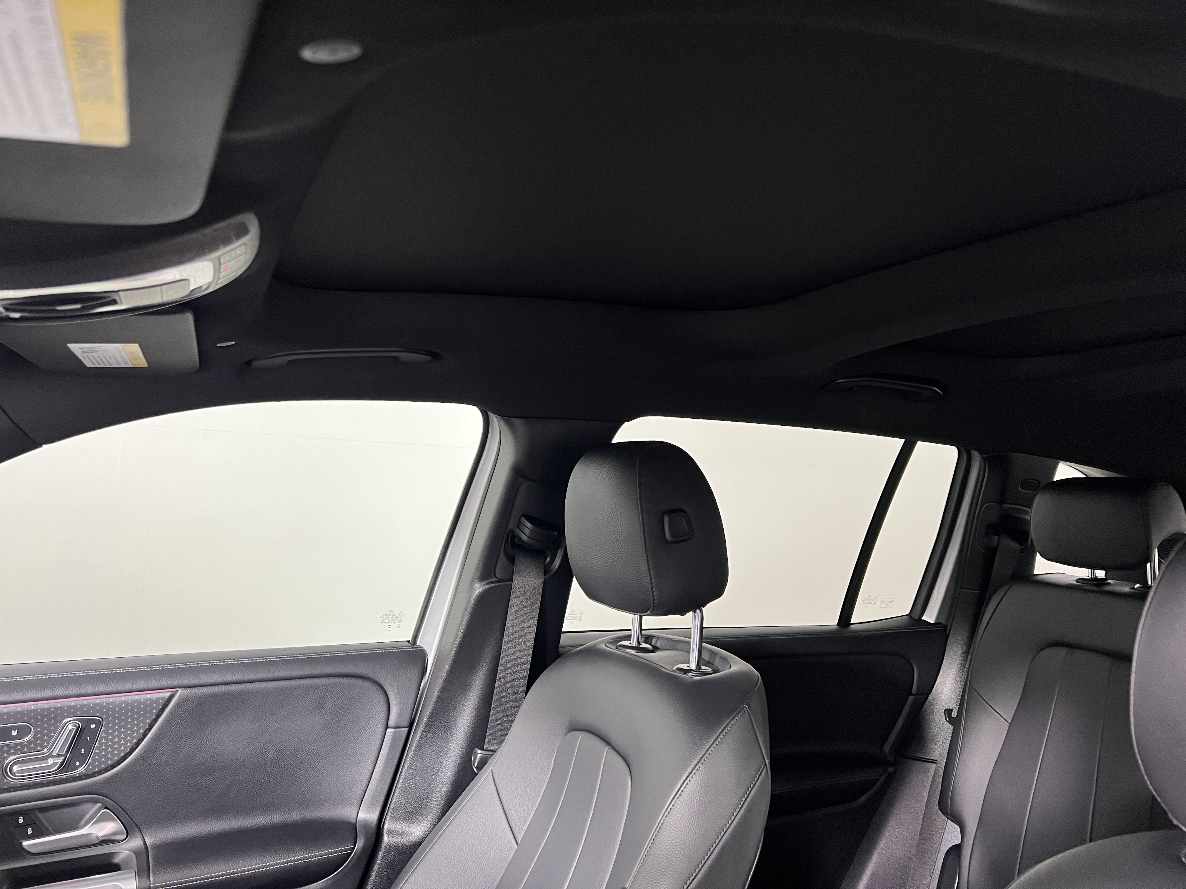 Certified 2024 Mercedes-Benz GLB 250 4MATIC image 19