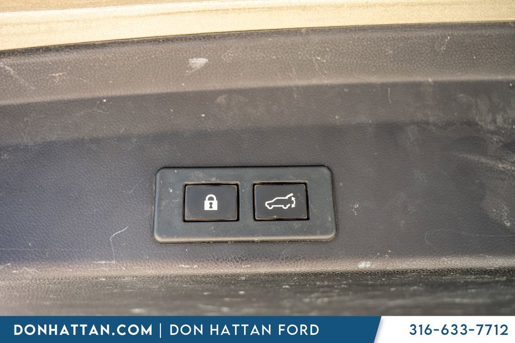 Used 2022 Subaru Ascent Touring AWD/4WD image 36