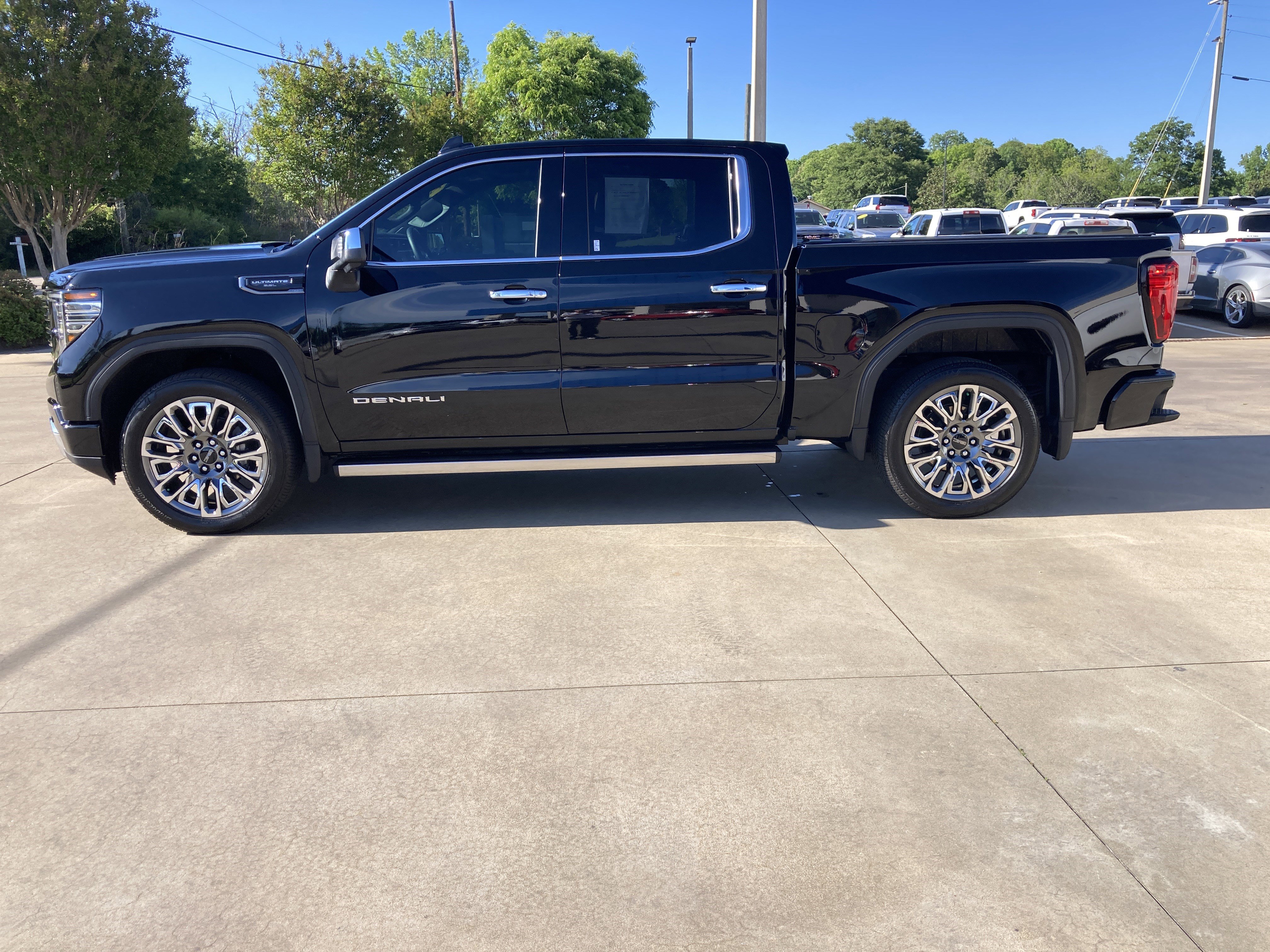 Certified 2026 GMC Sierra 1500 Denali Ultimate AWD/4WD image 10