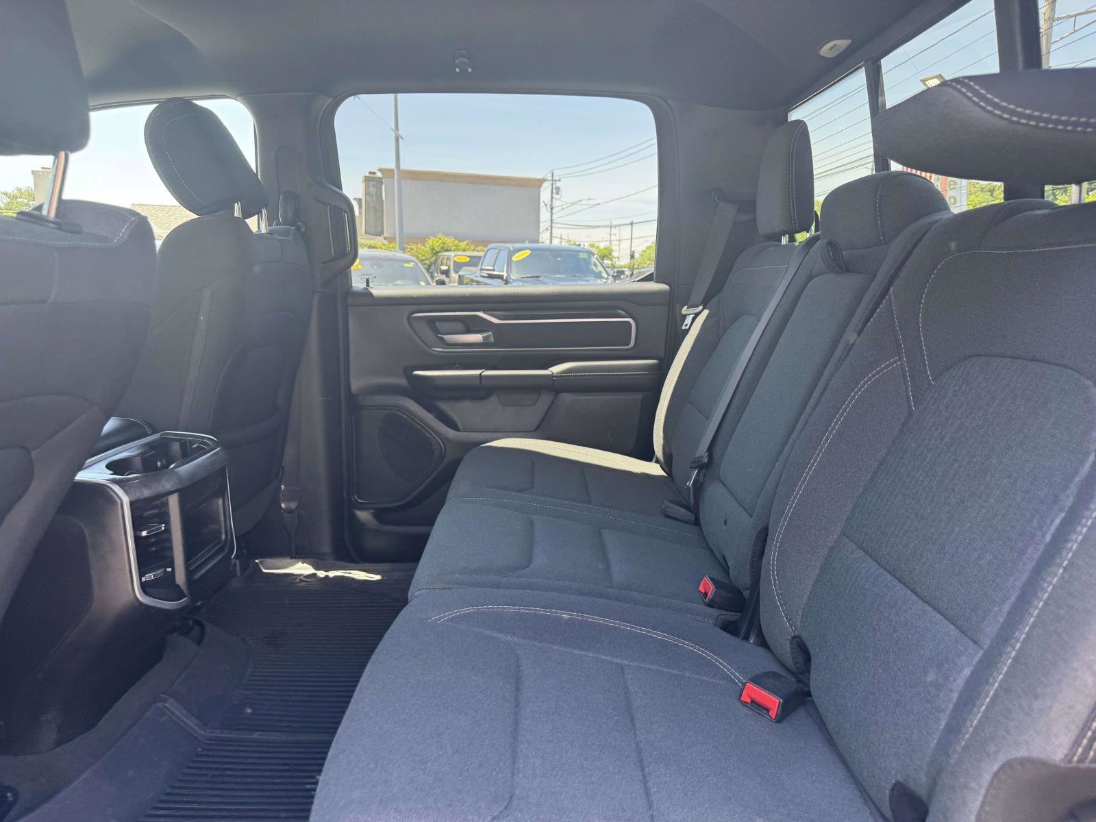 Used 2022 RAM 1500 Big Horn AWD/4WD image 14
