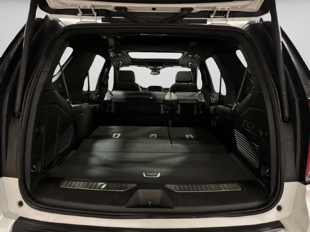 Used 2023 Chevrolet Tahoe High Country w/ Premium Package 2 AWD/4WD image 35