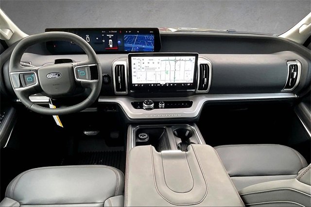 New 2025 Ford Expedition Active image 5