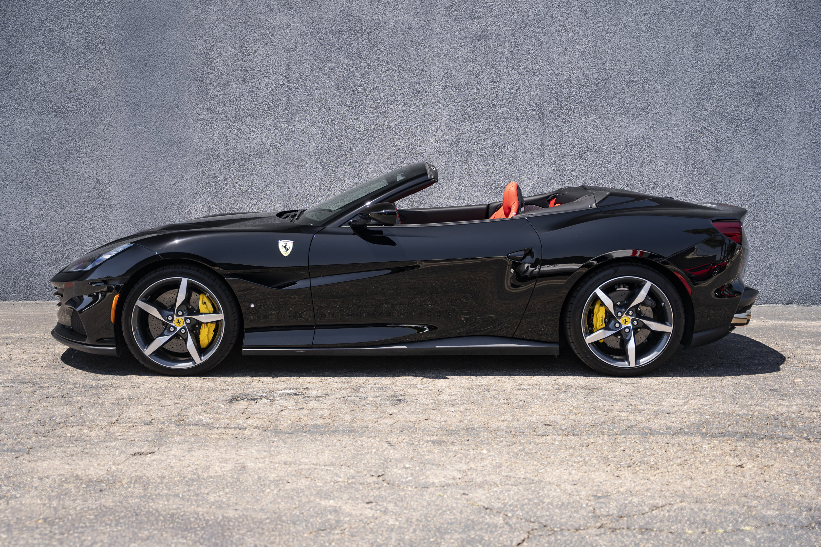 Certified 2023 Ferrari Portofino M RWD image 2