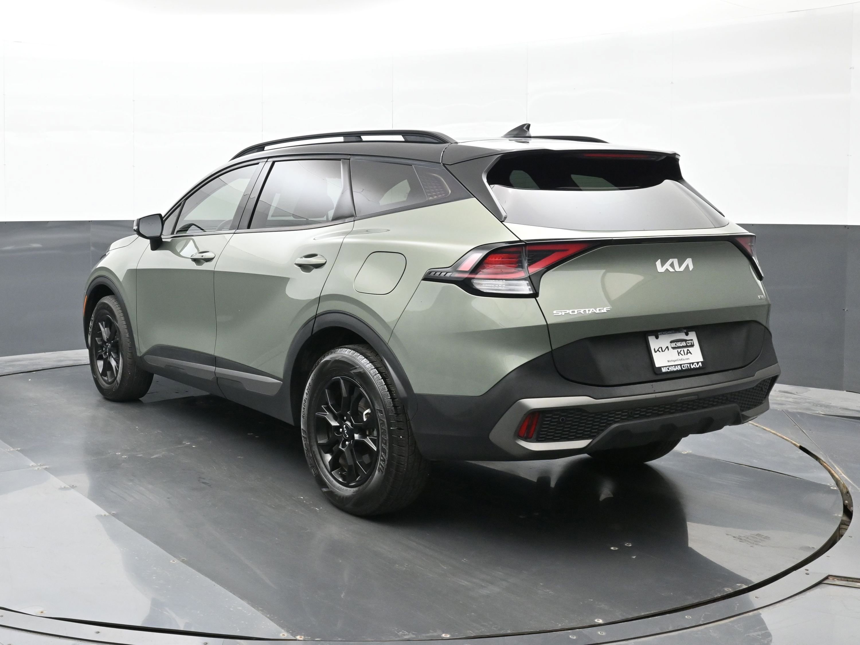 Used 2023 Kia Sportage X-Pro AWD/4WD image 2