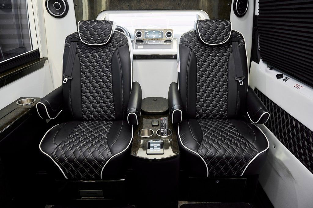 Used 2019 Mercedes-Benz Sprinter 144 image 83