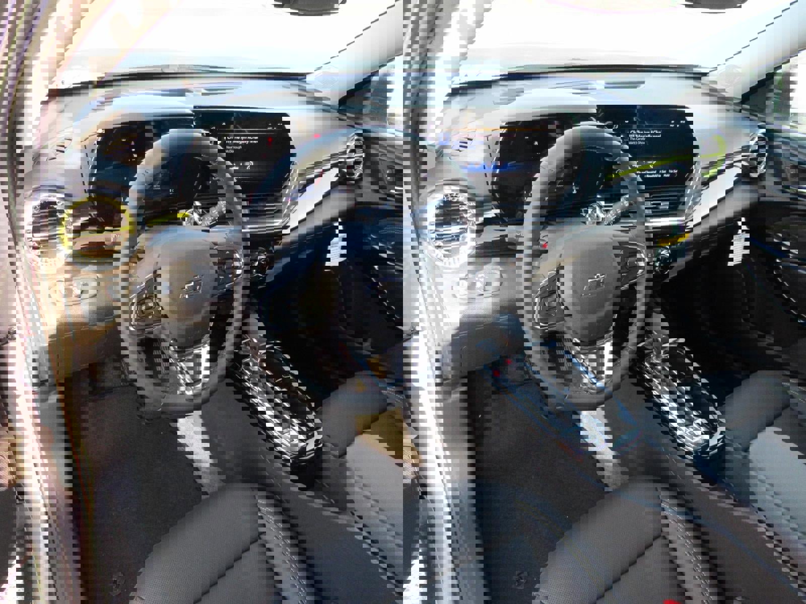 New 2026 Chevrolet Trax ACTIV w/ Sunroof Package image 15