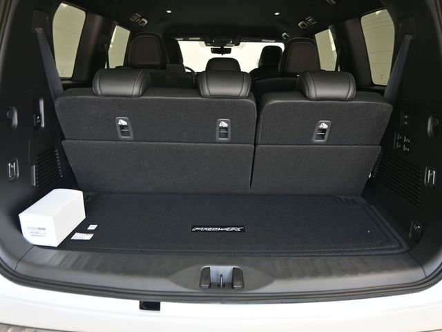 Used 2025 Nissan Armada PRO-4X image 26