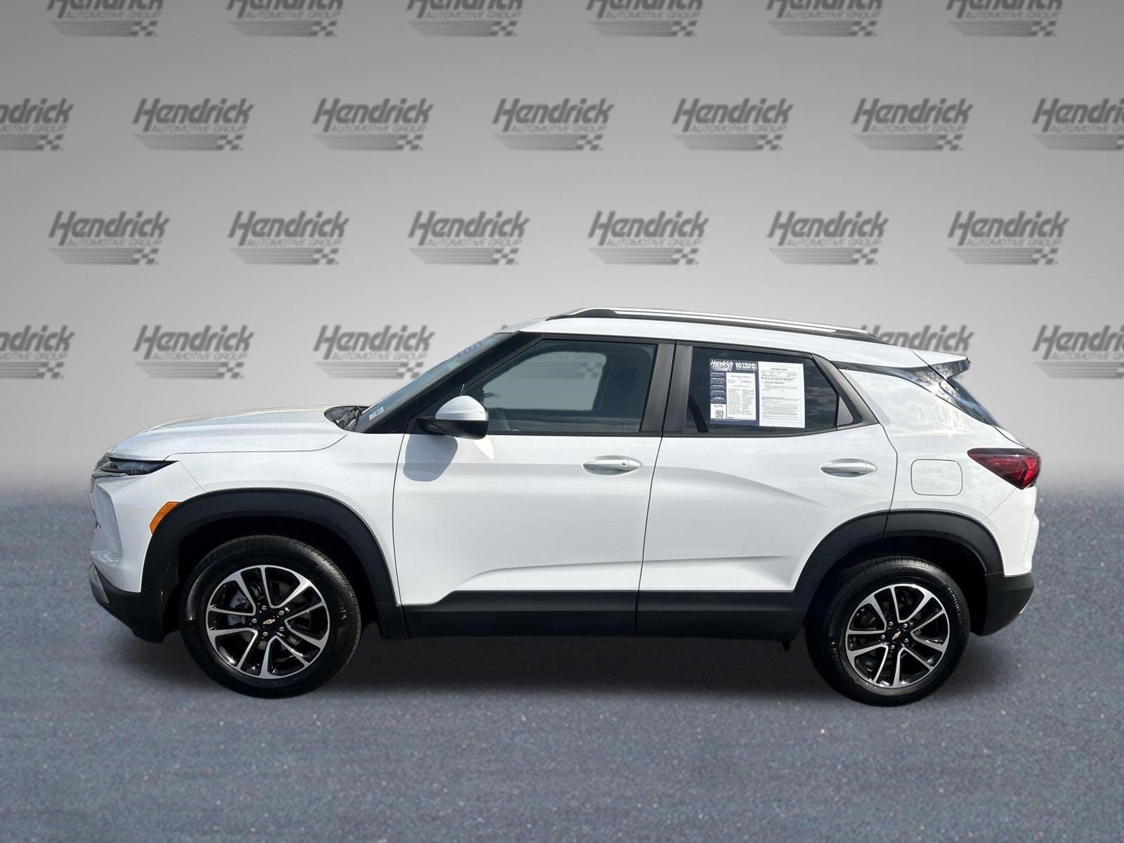 Used 2025 Chevrolet TrailBlazer LT AWD/4WD image 7