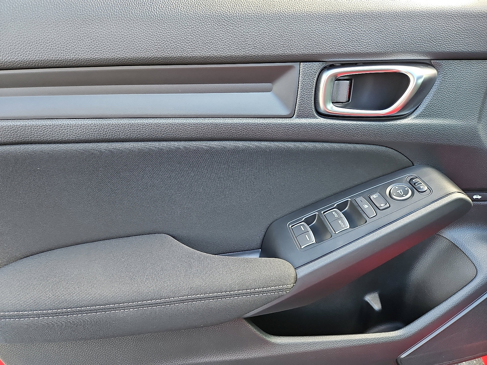 Used 2025 Honda Civic Sport image 12