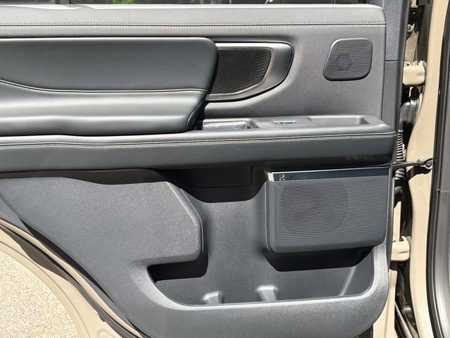 New 2026 Ford Expedition Platinum image 22