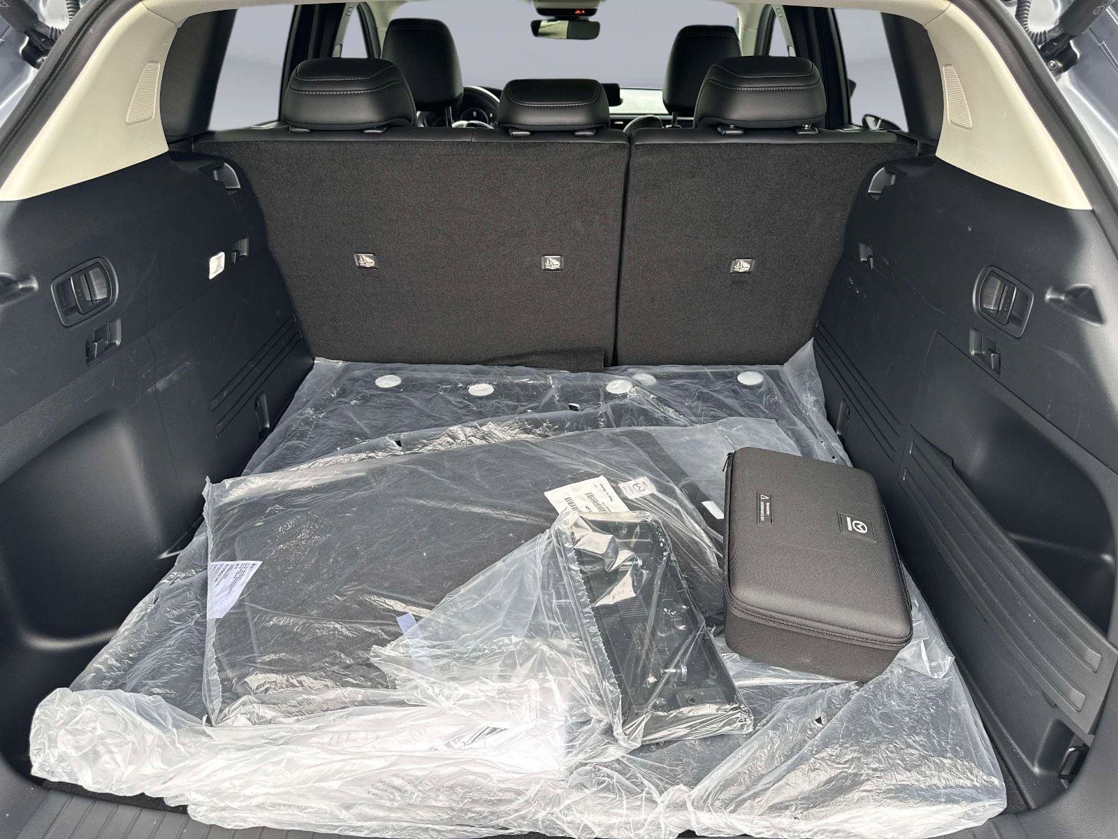 Certified 2025 MAZDA CX-50 2.5 Hybrid w/ Weather Package image 12