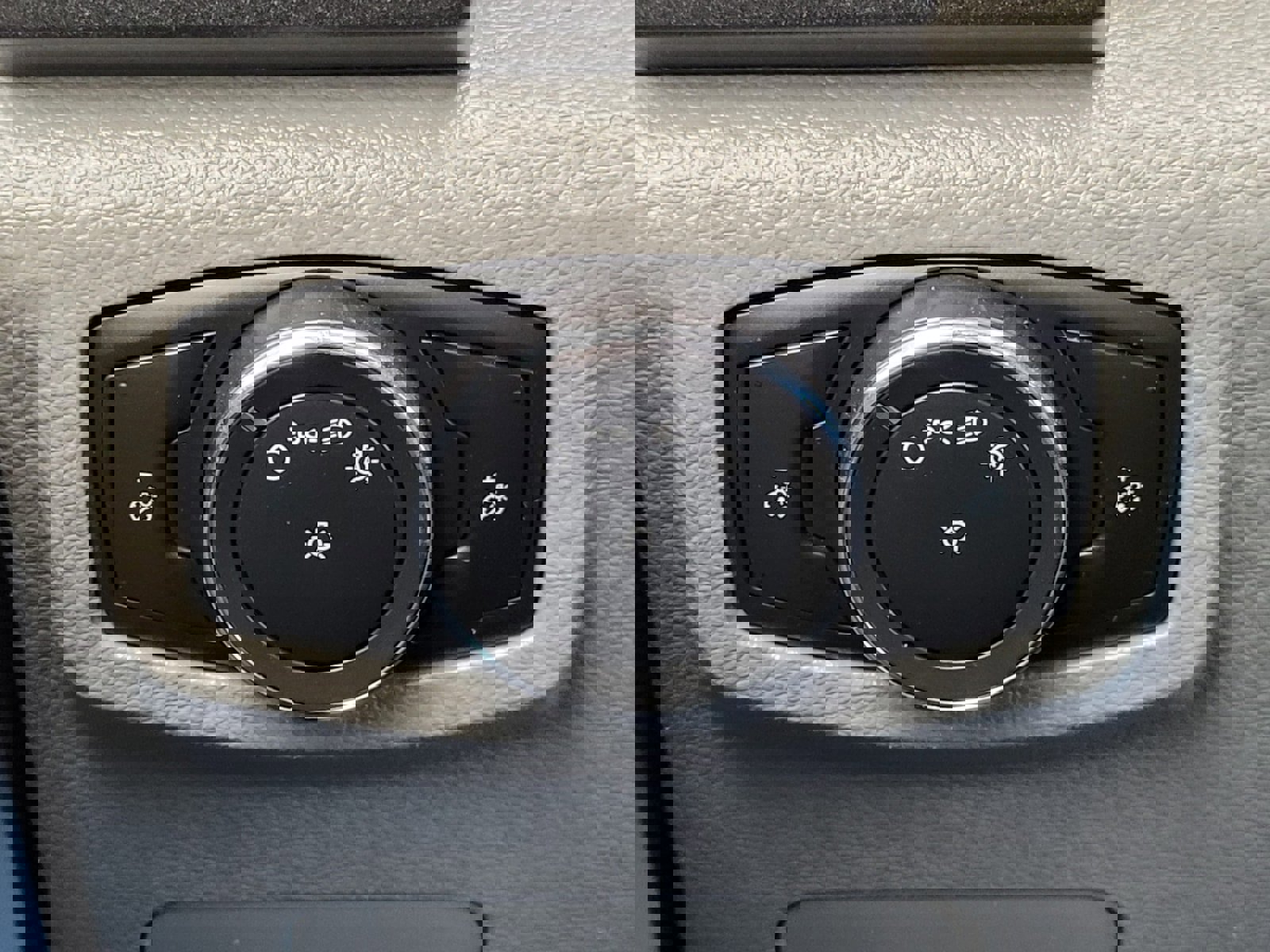 Used 2017 Ford F550 2WD Regular Cab Super Duty image 17