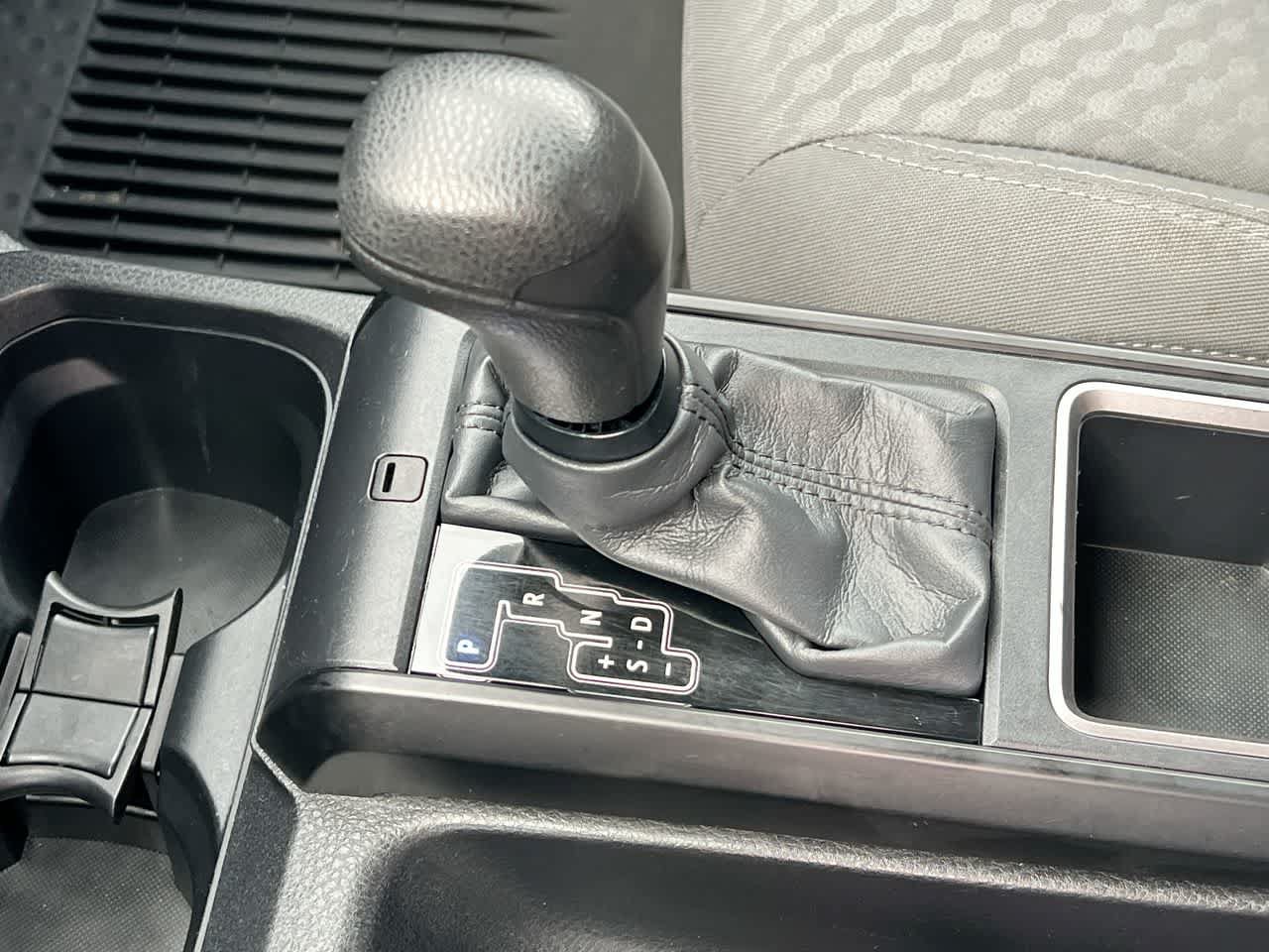 Used 2022 Toyota Tacoma SR w/ SX Package AWD/4WD image 20