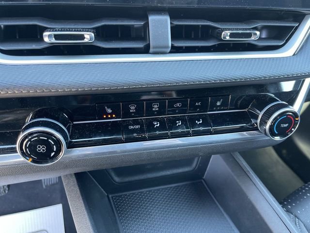 New 2026 Chevrolet Equinox LT w/ LPO, Floor Liner Package image 19