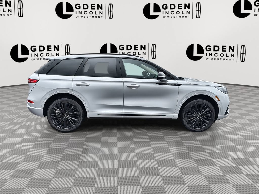 Used 2026 Lincoln Corsair Premiere AWD/4WD image 9