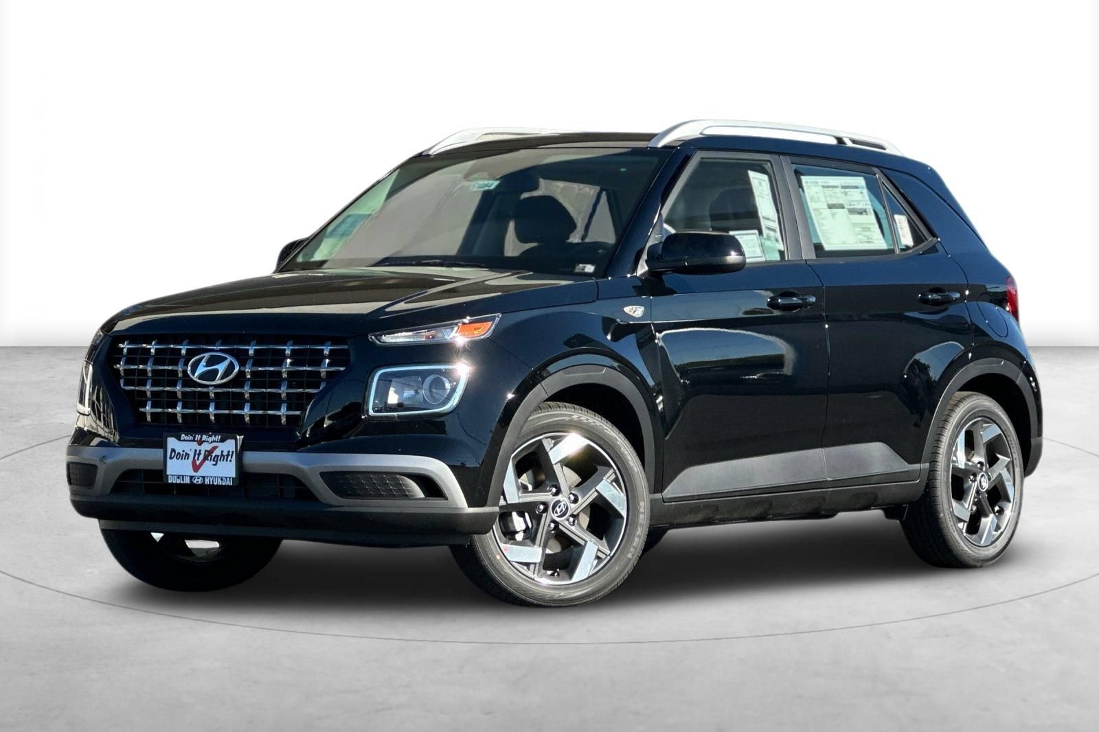 Certified 2026 Hyundai Venue SEL FWD image 2